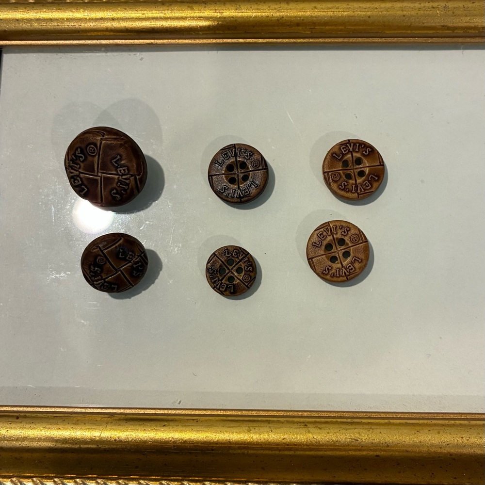 Vintage 1970s Levis Sewing Buttons Tan/Browns. Plastic.  Set of 6